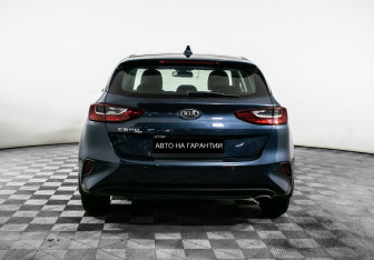 Подержанный автомобиль Kia Ceed Hatchback 2018 года (4 фото)