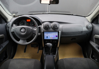 Подержанный автомобиль Nissan Almera Sedan 2015 года (9 фото)