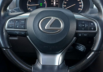 Подержанный автомобиль Lexus GX 2022 года (13 фото)
