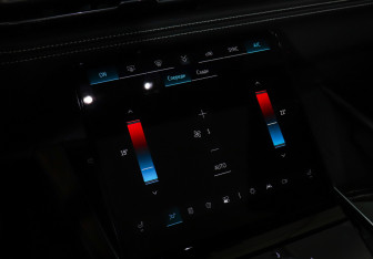 Подержанный автомобиль Cadillac Escalade Suv 2025 года (34 фото)