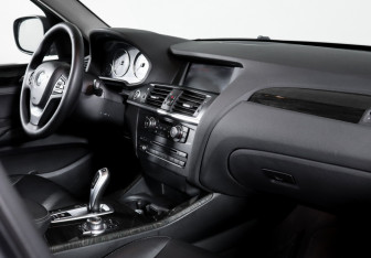 Подержанный автомобиль BMW X3 2014 года (9 фото)