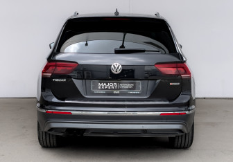 Подержанный автомобиль Volkswagen Tiguan 2018 года (6 фото)