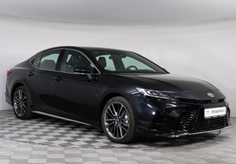 Подержанный автомобиль Toyota Camry Sedan 2025 года (3 фото)