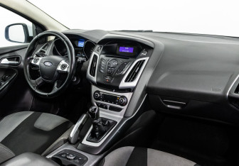 Подержанный автомобиль Ford Focus Wagon 2012 года (7 фото)