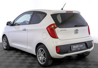 Подержанный автомобиль Kia Picanto 2012 года (7 фото)