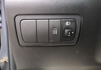 Подержанный автомобиль SsangYong Actyon 2011 года (18 фото)