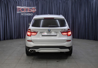 Подержанный автомобиль BMW X3 2016 года (6 фото)