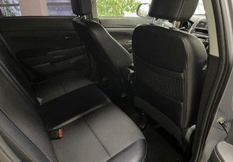 Подержанный автомобиль Peugeot 4008 2012 года (16 фото)