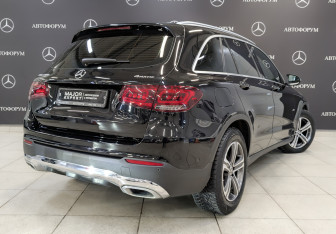 Подержанный автомобиль Mercedes-Benz GLC Coupe 2022 года (5 фото)