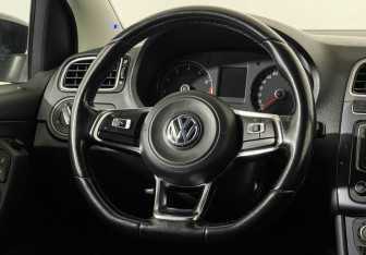 Подержанный автомобиль Volkswagen Polo Sedan 2020 года (14 фото)