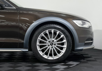 Подержанный автомобиль Audi A6 allroad 2014 года (21 фото)