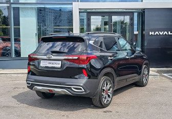 Подержанный автомобиль Kia Seltos 2020 года (5 фото)