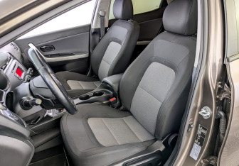 Подержанный автомобиль Kia Ceed Hatchback 2017 года (20 фото)