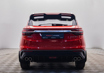 Подержанный автомобиль Geely Coolray 2022 года (4 фото)