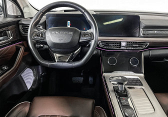 Подержанный автомобиль Exeed VX 2022 года (12 фото)