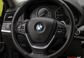 Подержанный автомобиль BMW X4 2017 года (12 фото)