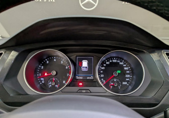 Подержанный автомобиль Volkswagen Tiguan 2021 года (17 фото)