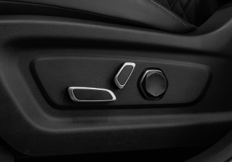 Подержанный автомобиль Changan UNI-K 2023 года (24 фото)