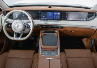 Подержанный автомобиль Voyah Free 2023 года (13 фото)