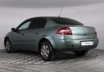 Подержанный автомобиль Renault Megane Sedan 2008 года (4 фото)