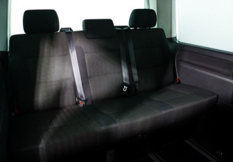 Подержанный автомобиль Volkswagen Multivan 2017 года (14 фото)