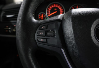 Подержанный автомобиль BMW X3 2012 года (20 фото)