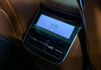 Подержанный автомобиль Voyah Free 2023 года (17 фото)