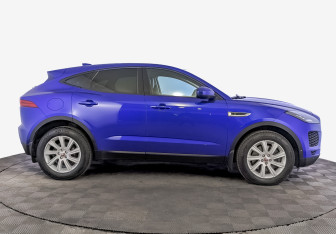 Подержанный автомобиль Jaguar E-Pace 2018 года (4 фото)