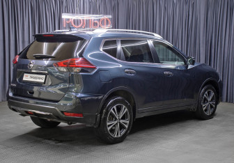 Подержанный автомобиль Nissan X-Trail 2021 года (5 фото)
