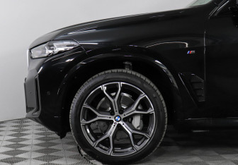 Новый BMW X5 2025 (8 фото)