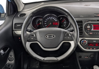 Подержанный автомобиль Kia Picanto 2011 года (22 фото)