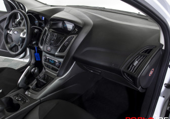 Подержанный автомобиль Ford Focus Sedan 2013 года (13 фото)
