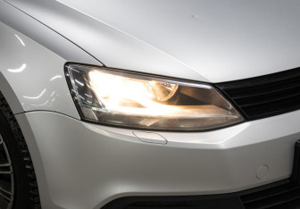 Подержанный автомобиль Volkswagen Jetta Sedan 2013 года (21 фото)