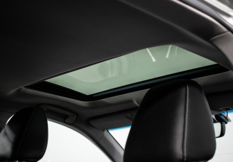 Подержанный автомобиль Lexus ES 2016 года (22 фото)