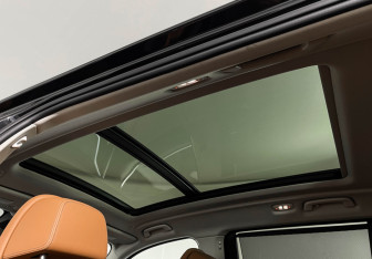 Подержанный автомобиль BMW X7 2022 года (18 фото)