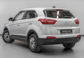 Подержанный автомобиль Hyundai Creta 2019 года (7 фото)