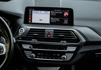 Подержанный автомобиль BMW X4 2020 года (13 фото)