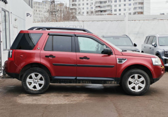 Подержанный автомобиль Land Rover Freelander 2008 года (4 фото)