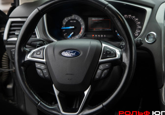Подержанный автомобиль Ford Mondeo Wagon 2019 года (11 фото)