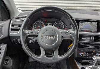 Подержанный автомобиль Audi Q5 2015 года (20 фото)