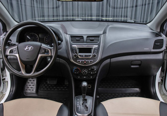 Подержанный автомобиль Hyundai Solaris Sedan 2014 года (14 фото)
