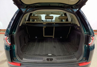 Подержанный автомобиль Land Rover Discovery Sport 2017 года (10 фото)