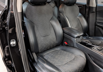 Подержанный автомобиль Москвич 3 2023 года (24 фото)