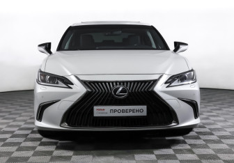Подержанный автомобиль Lexus ES 2020 года (2 фото)