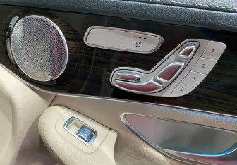 Подержанный автомобиль Mercedes-Benz GLC Coupe 2019 года (17 фото)