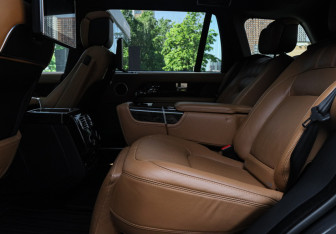 Подержанный автомобиль Land Rover Range Rover 2020 года (9 фото)