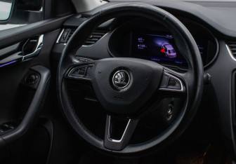Подержанный автомобиль Skoda Octavia Liftback 2018 года (15 фото)