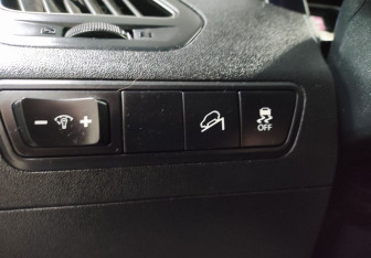 Подержанный автомобиль Hyundai ix35 2015 года (19 фото)