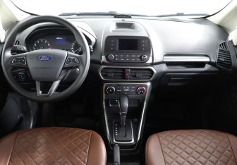 Подержанный автомобиль Ford EcoSport 2018 года (6 фото)