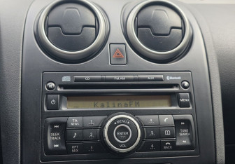 Подержанный автомобиль Nissan Qashqai 2009 года (13 фото)